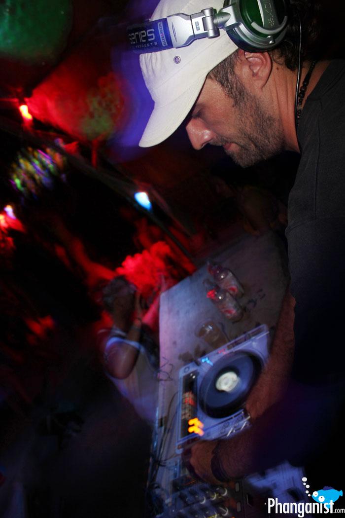 DJ absolud at the Jungle Experience